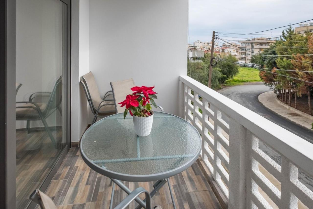 Happy Stay Apartment - Halefka Court Larnaca Exterior photo